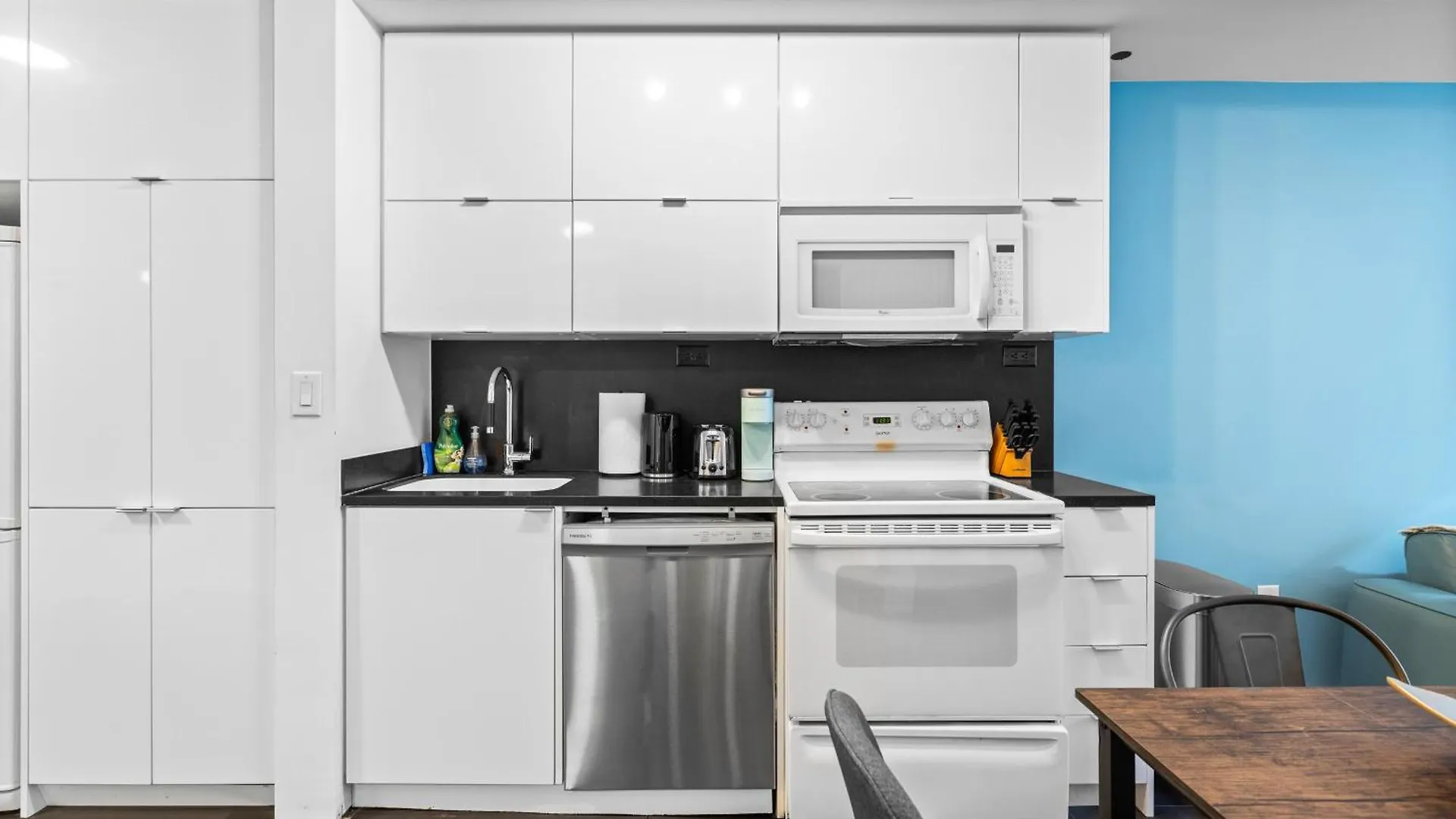 アパート Charming 2Br Condo Near Cn Tower & Harbourfront トロント